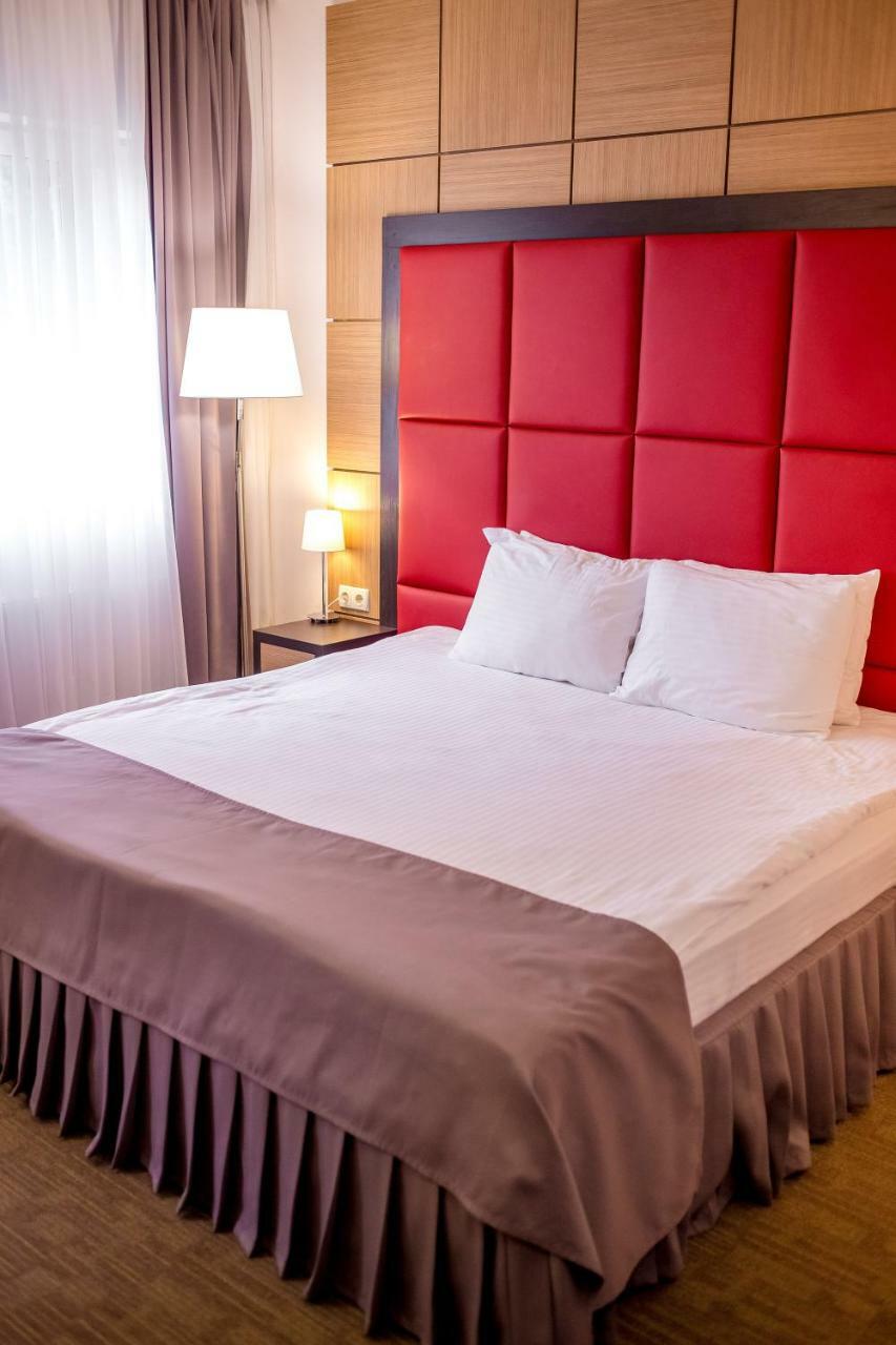 Green Park Hotel&SPA Truskavets Buitenkant foto