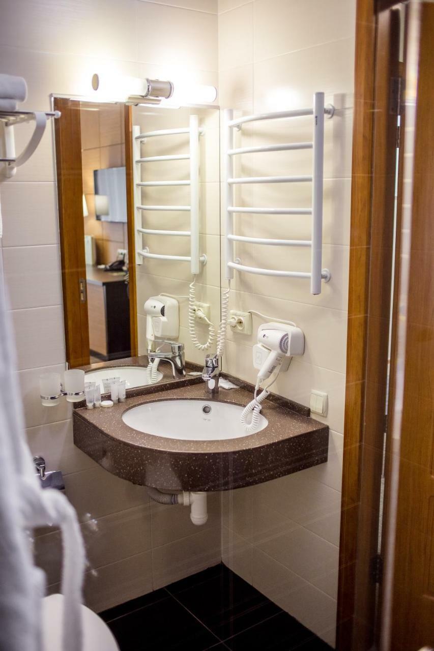 Green Park Hotel&SPA Truskavets Buitenkant foto