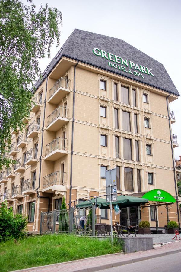 Green Park Hotel&SPA Truskavets Buitenkant foto
